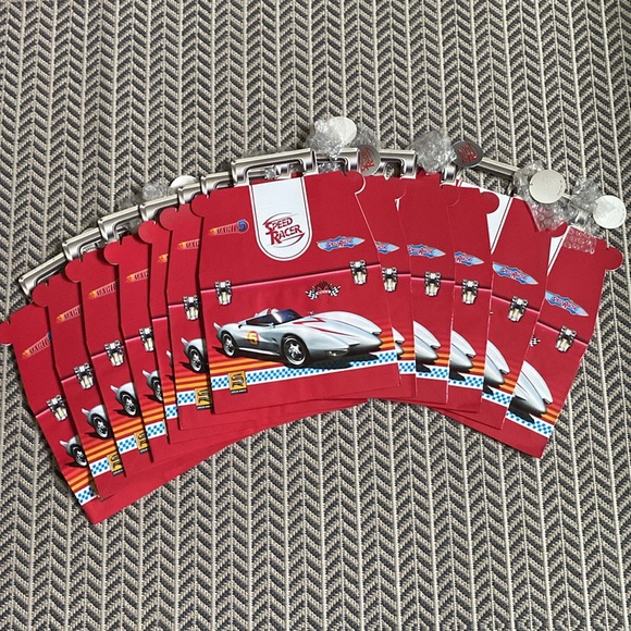 NEW W/TAGS🏁 12 Hallmark Speed Racer “Lunchbox” Gift Bags - Picture 1 of 13